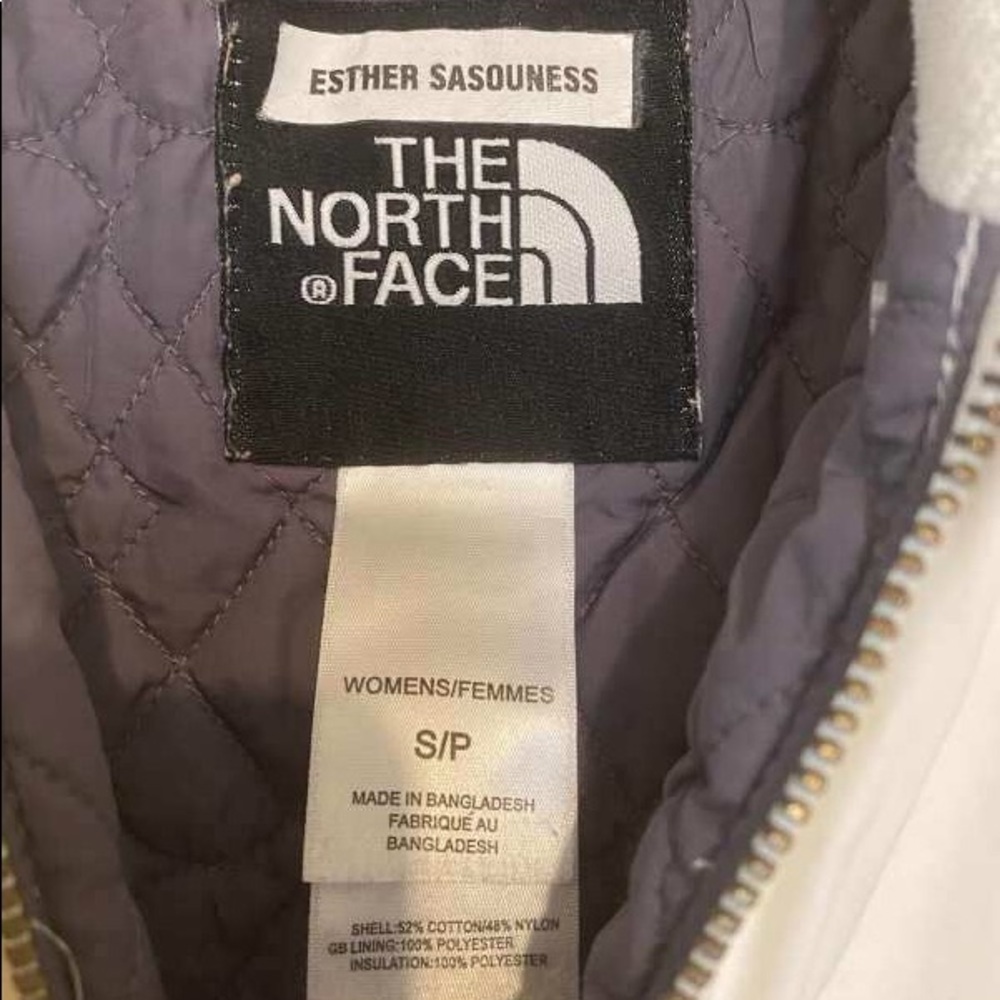 Woman’s winter jacket - Picture 2 of 2